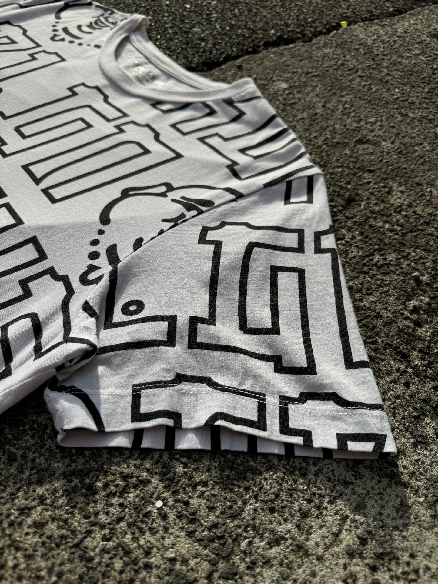 True Religion White Print Tshirt