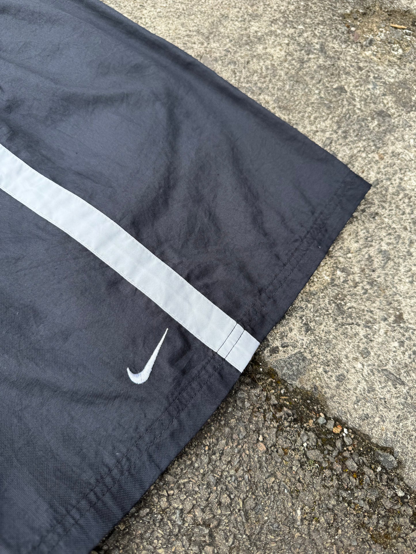 00’s Black / Grey Nike Shorts