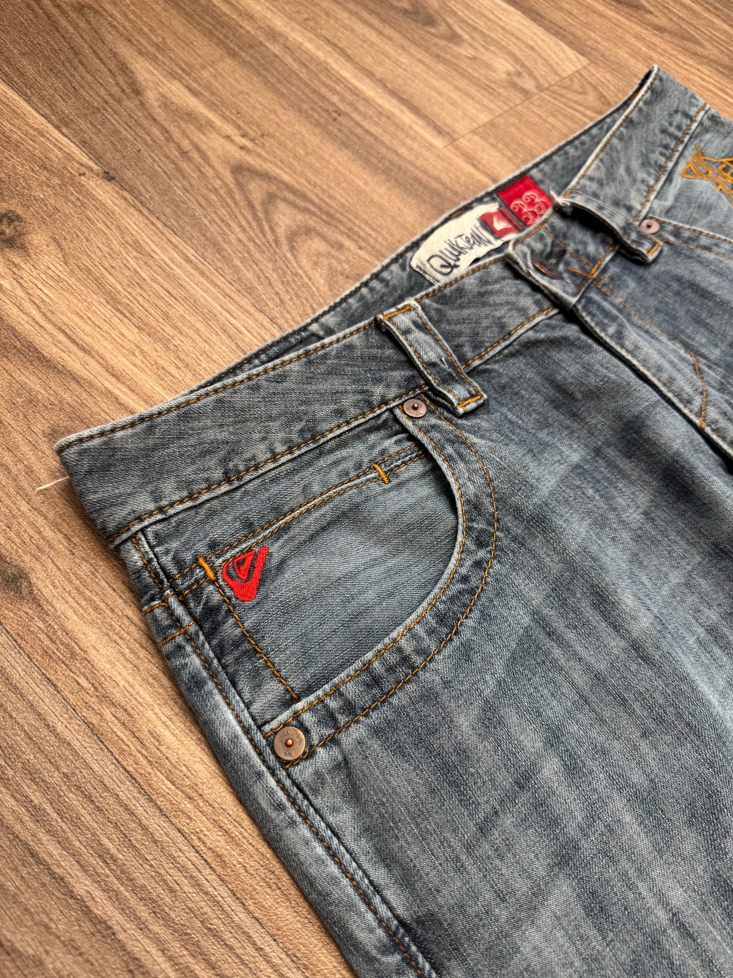 Quiksilver Embroidered Y2K Jeans