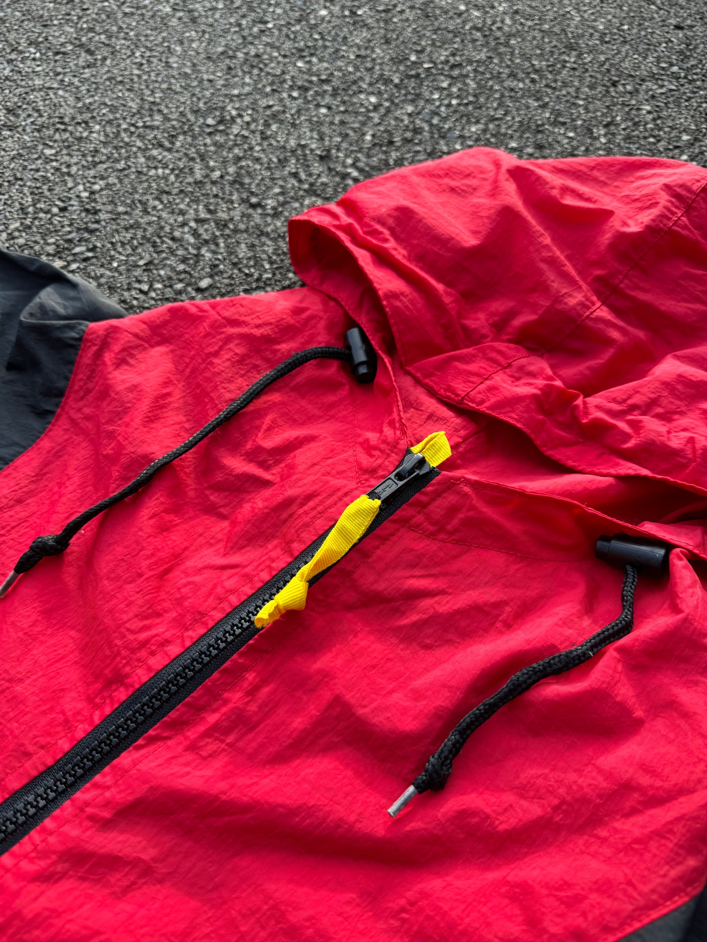 Vintage Marlboro Adventure Windbreaker