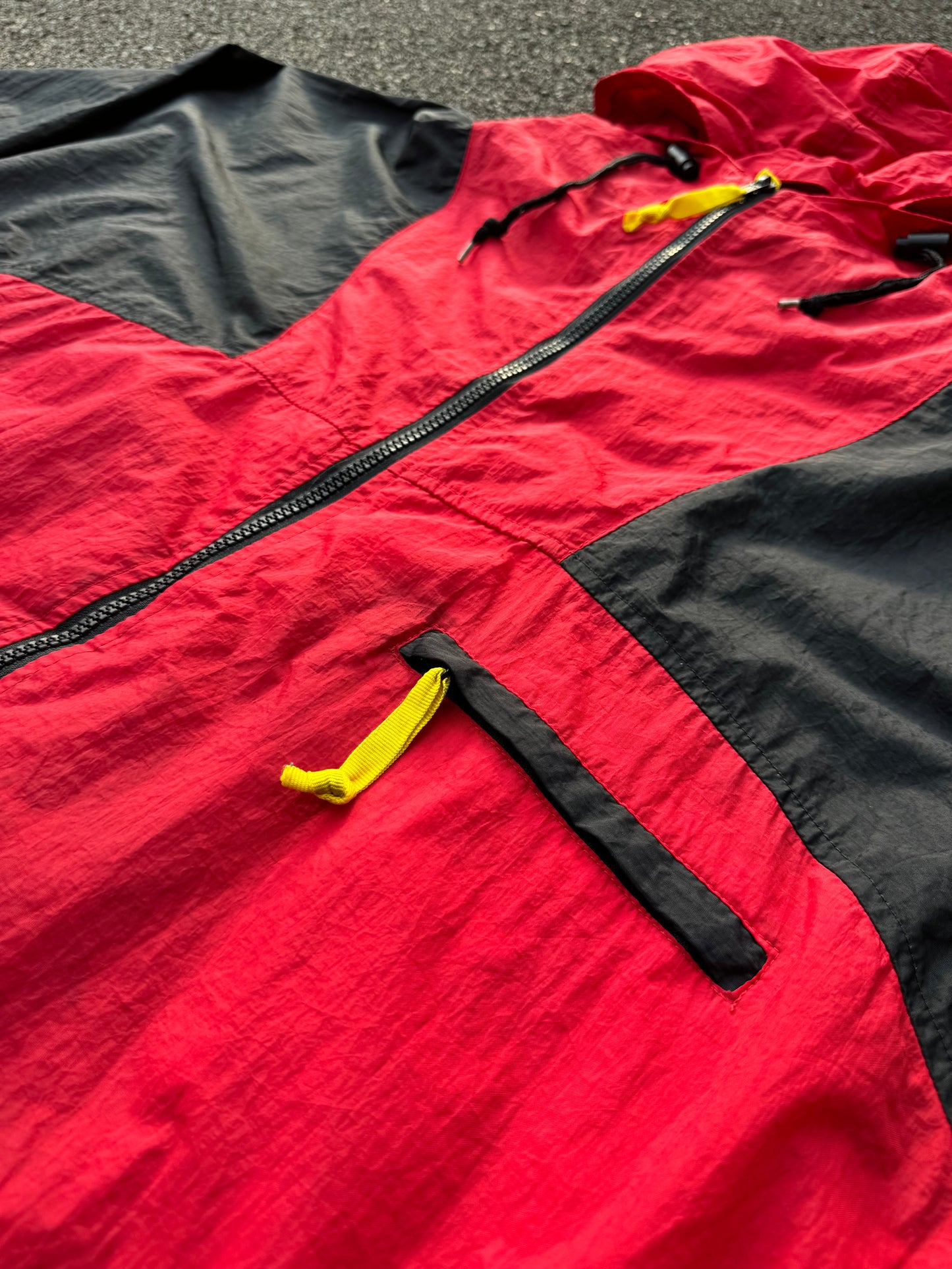 Vintage Marlboro Adventure Windbreaker
