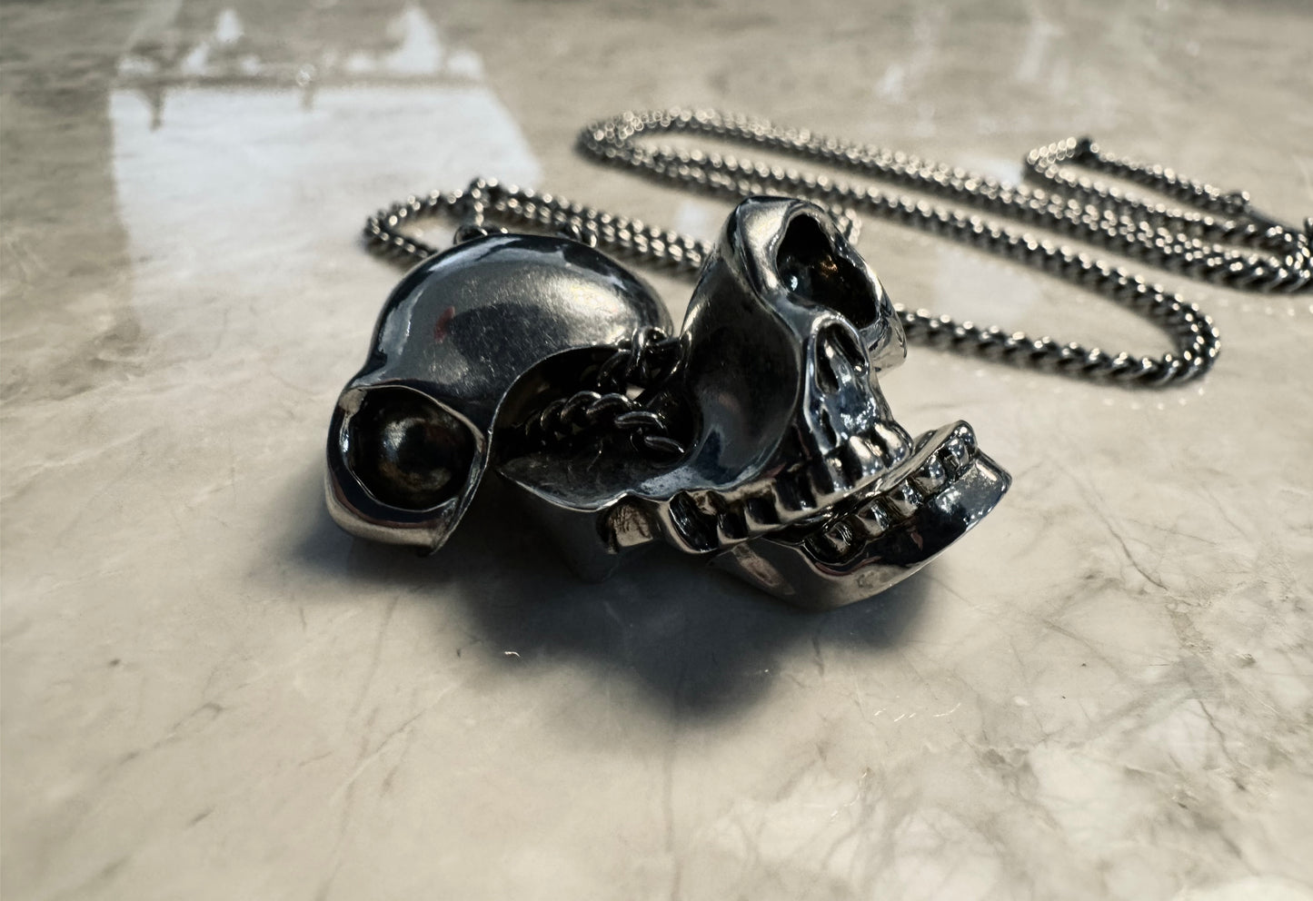 Alexander McQueen Skull Pendant Necklace