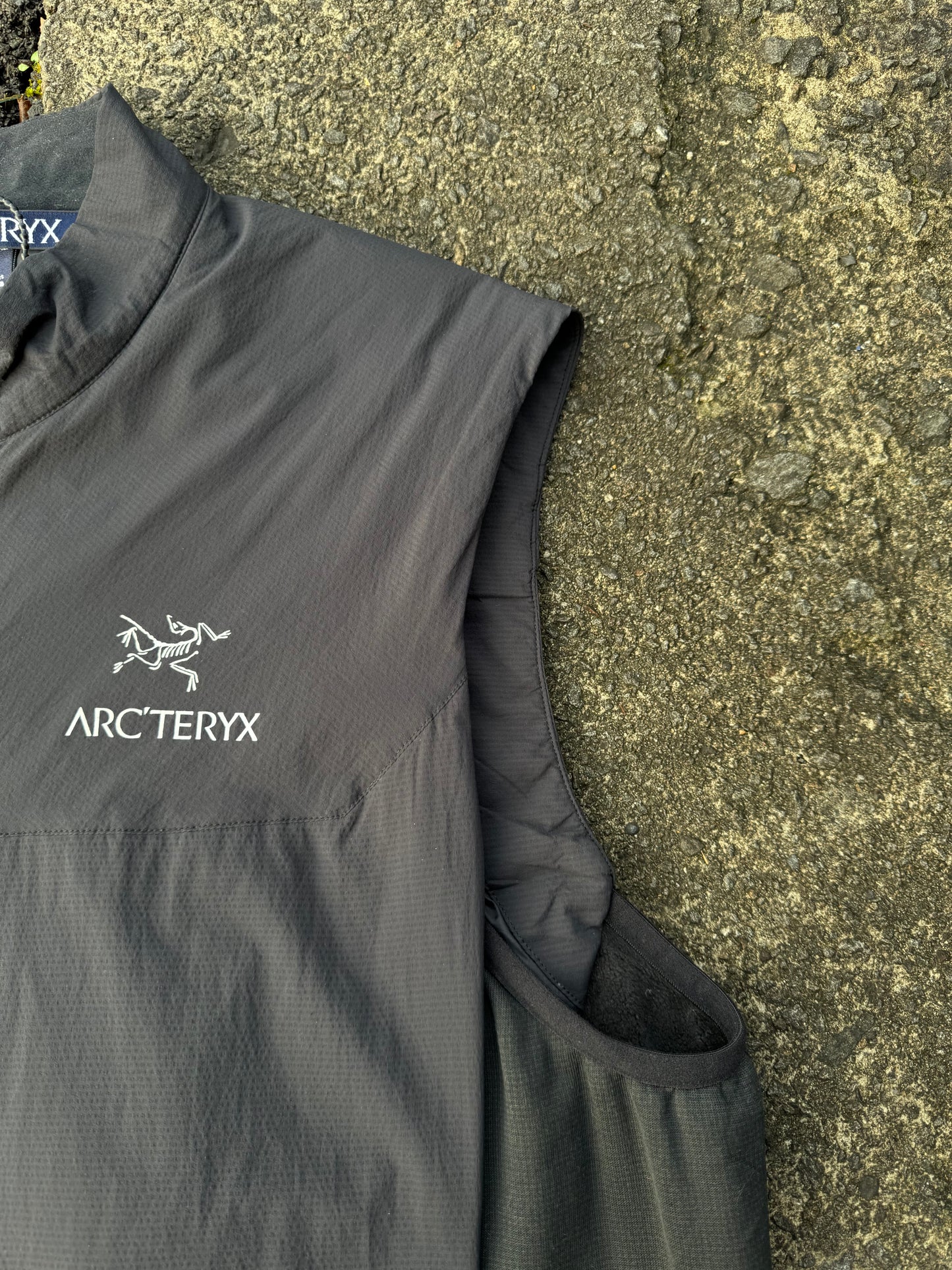 Arcteryx Black Atom Vest