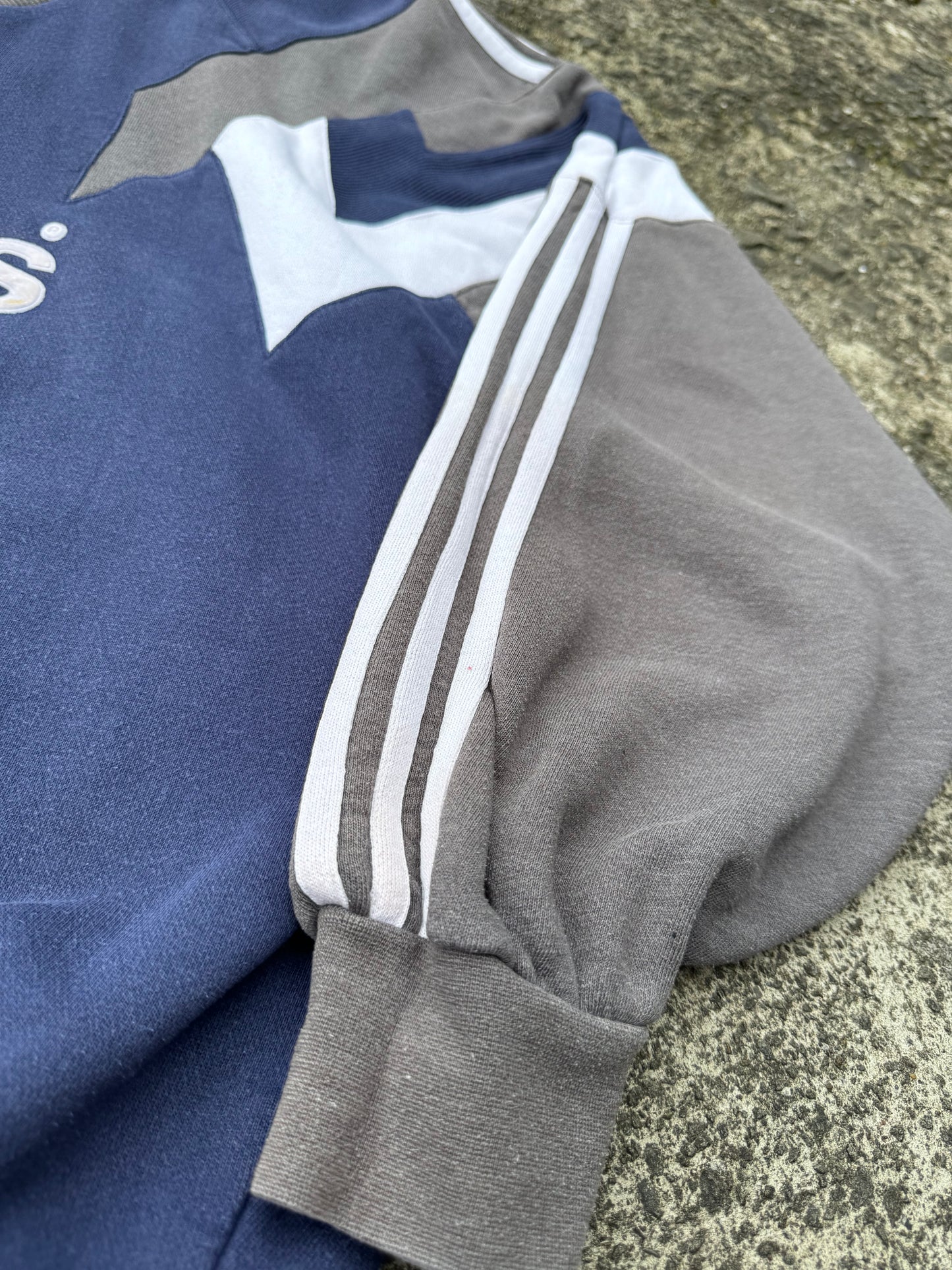 Vintage Adidas Sweatshirt