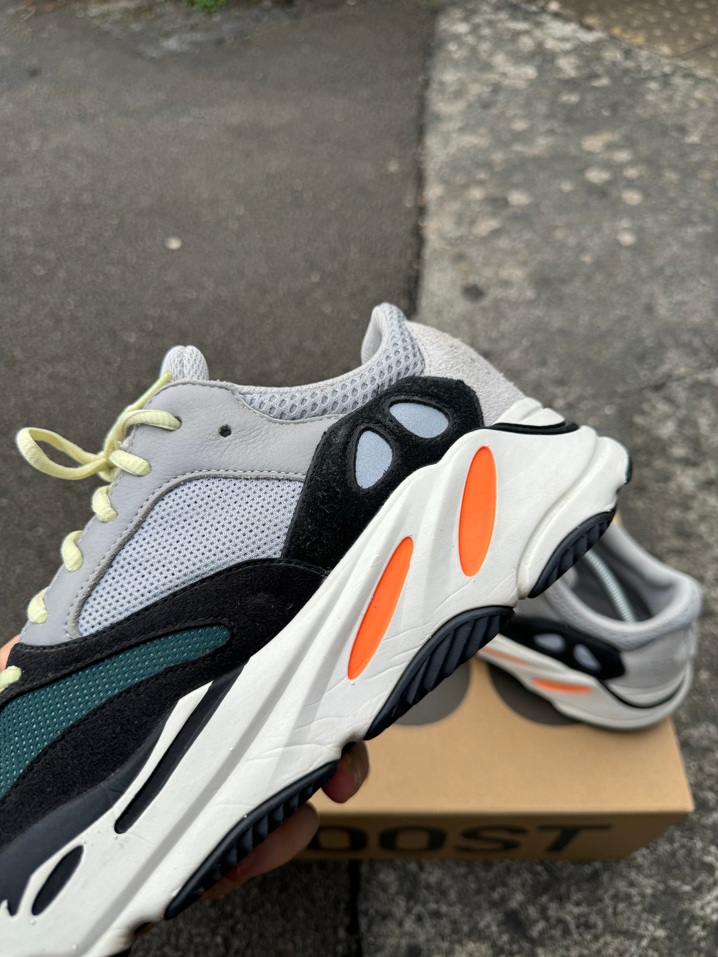 Yeezy 700 Waverunner