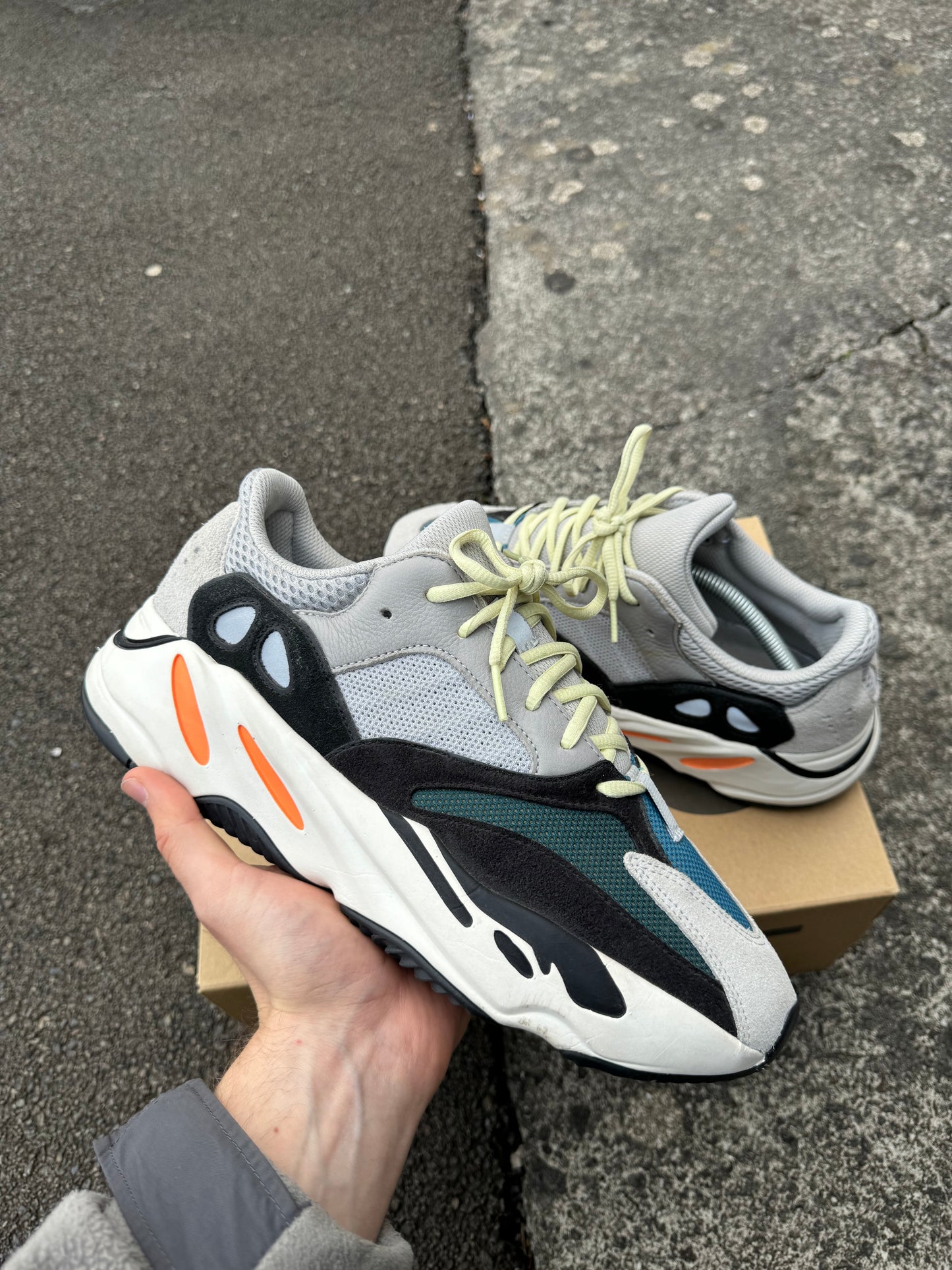 Yeezy 700 Waverunner