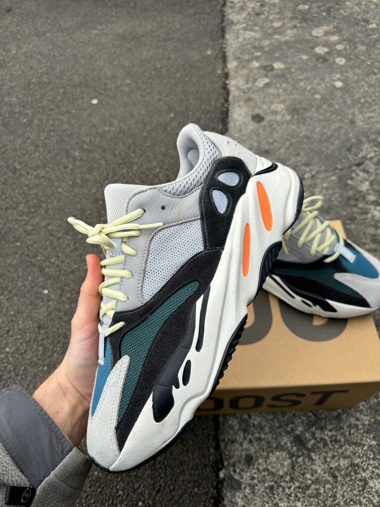 Yeezy 700 Waverunner