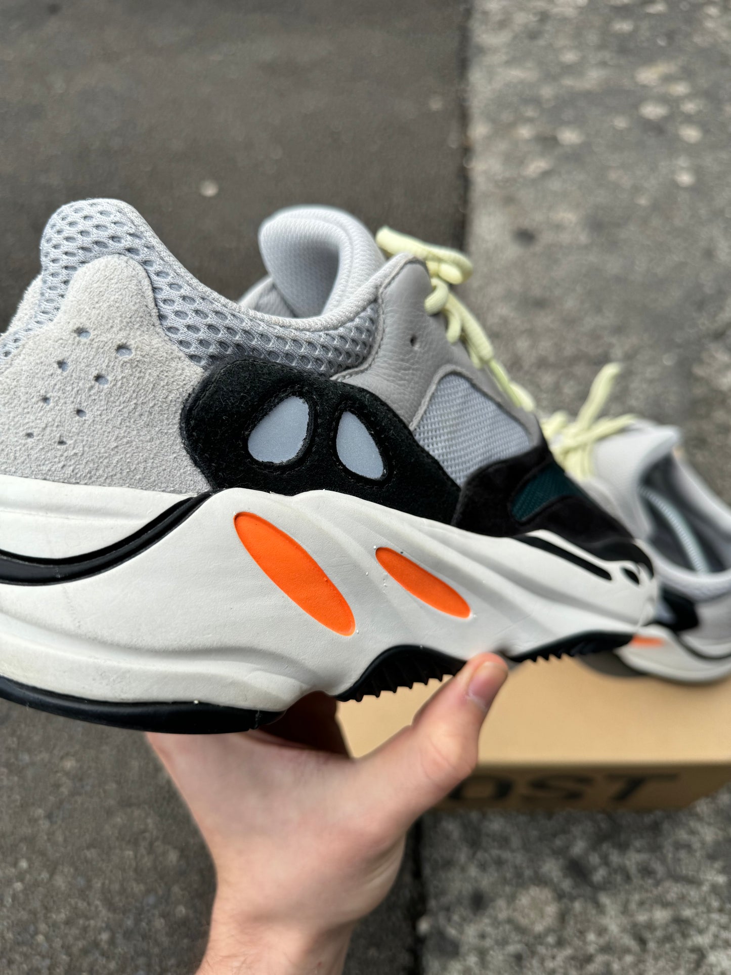 Yeezy 700 Waverunner