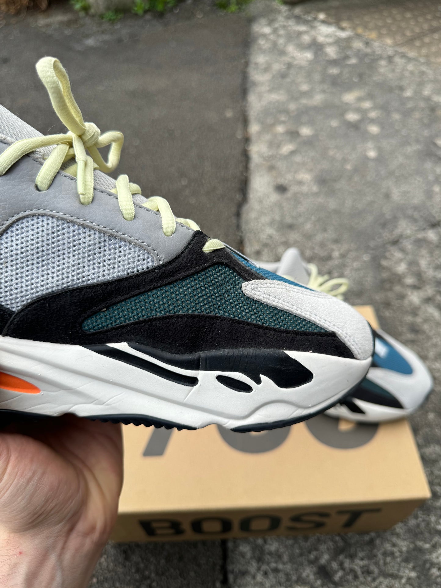 Yeezy 700 Waverunner