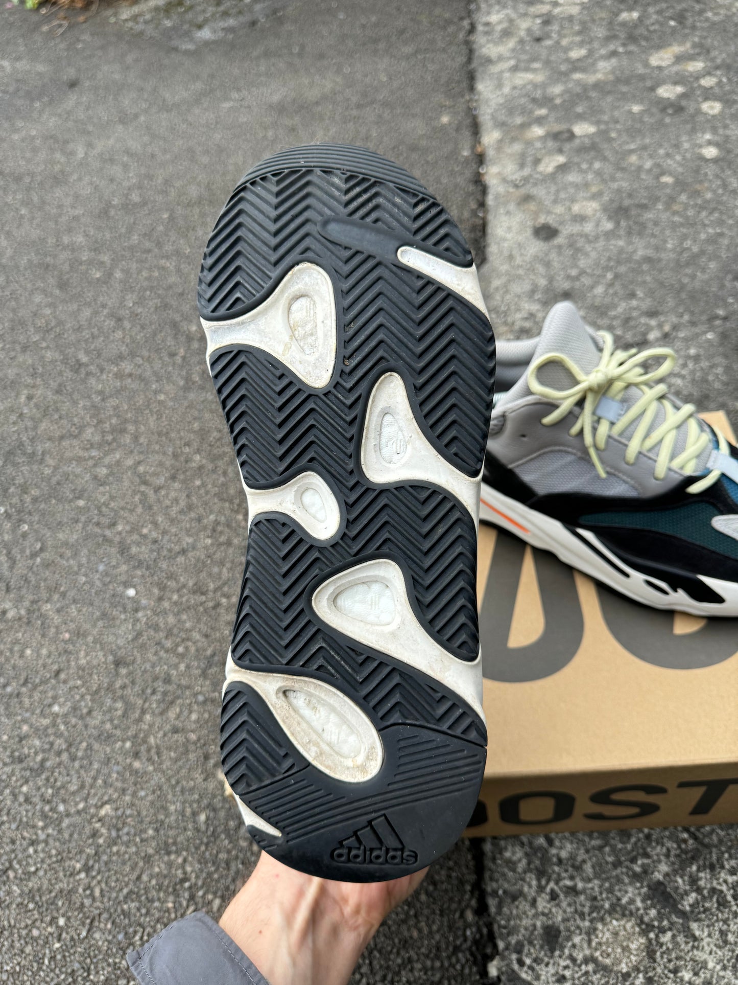 Yeezy 700 Waverunner