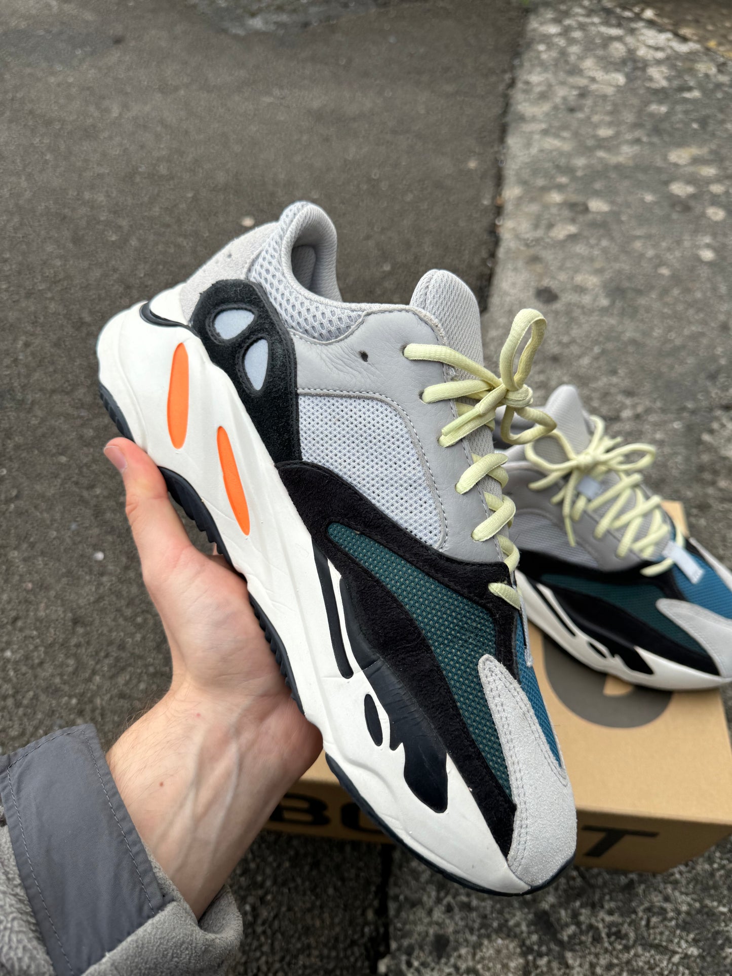 Yeezy 700 Waverunner